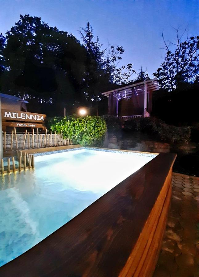 Milennia Family Hotel Pantai Sunny Bagian luar foto