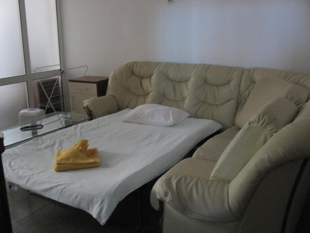 Milennia Family Hotel Pantai Sunny Bagian luar foto