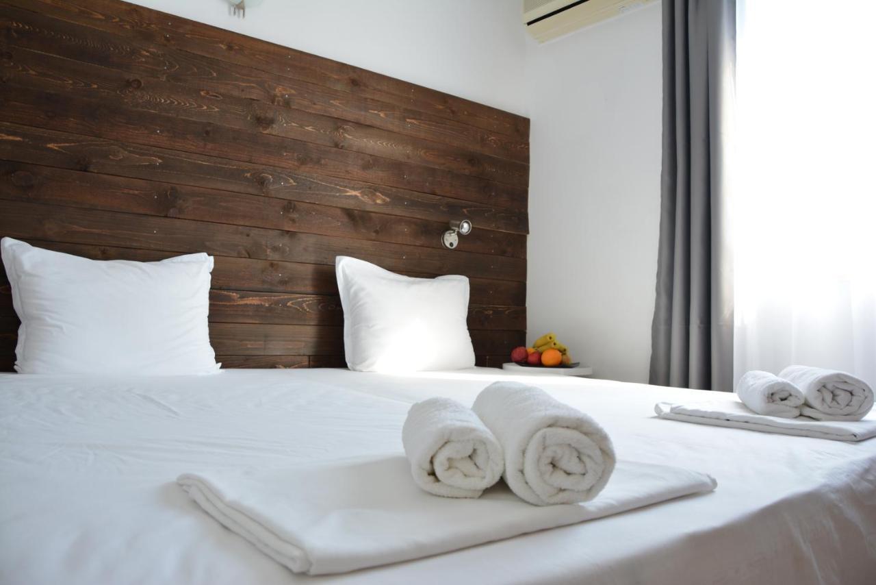 Milennia Family Hotel Pantai Sunny Bagian luar foto