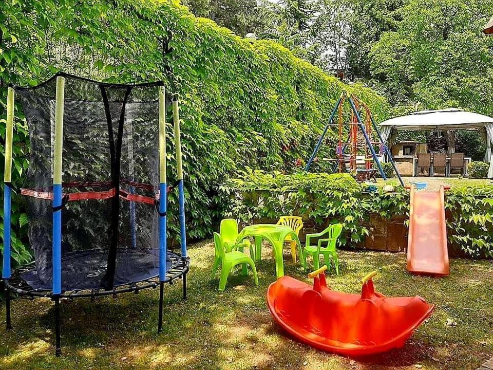 Milennia Family Hotel Pantai Sunny Bagian luar foto